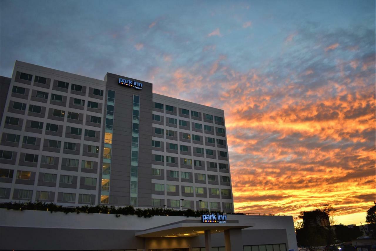 Park Inn By Radisson Iloilo Exterior photo